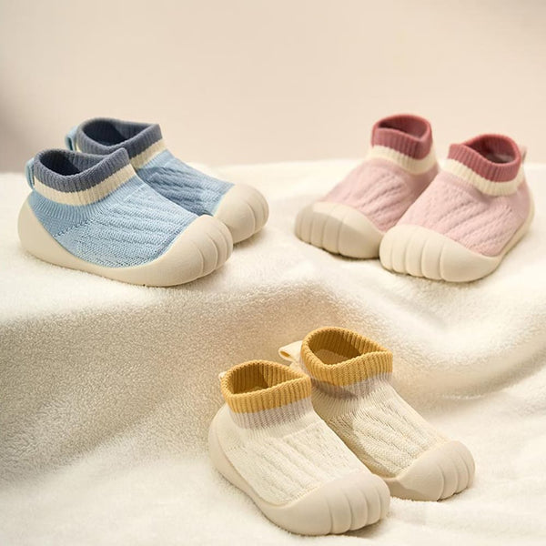 Sock shoes
