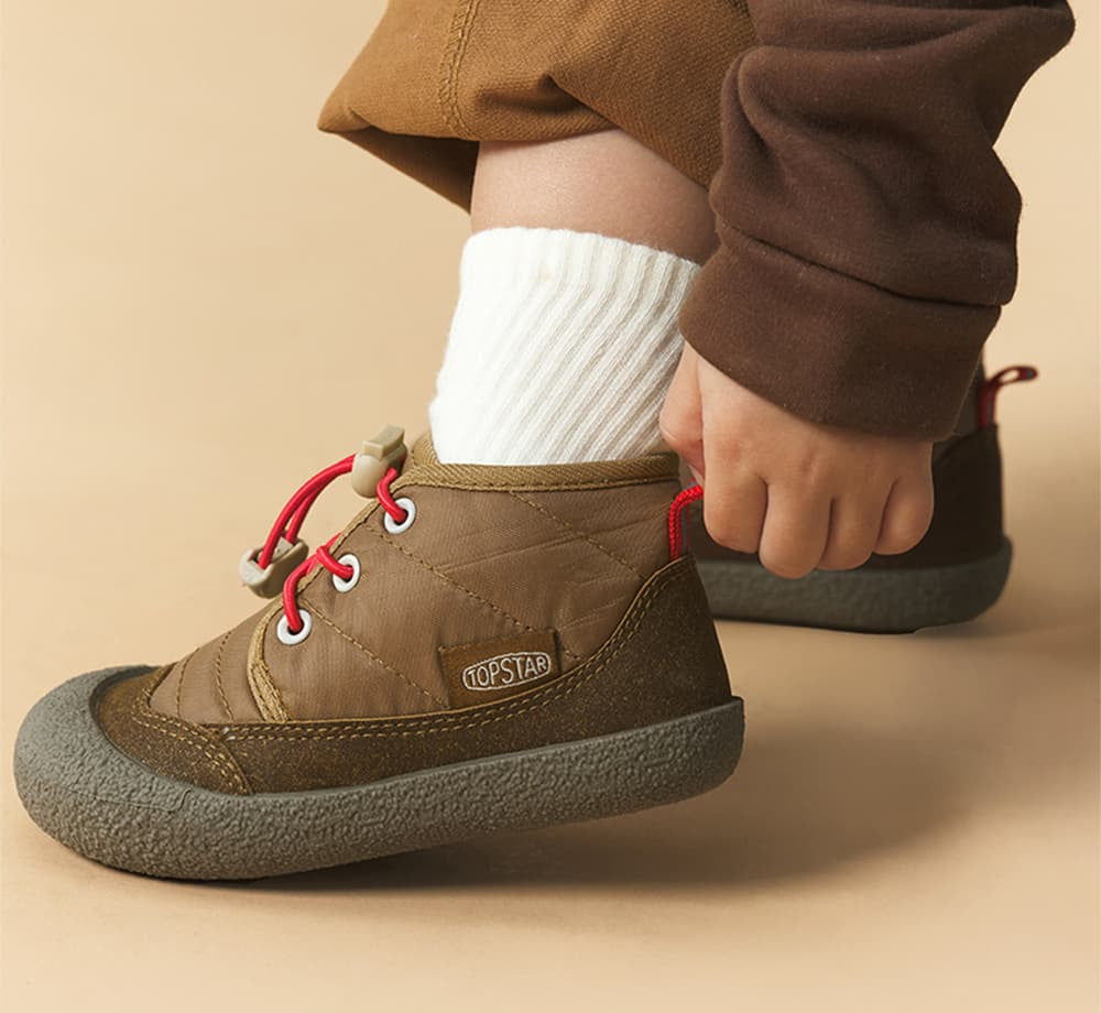 WhisperWalk Kids Winter Boots | Cosy Non-Slip Toddler Footwear