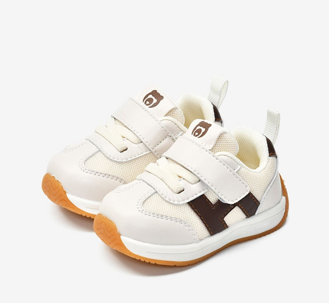 GentleStride Bow Baby Sneakers in Beige