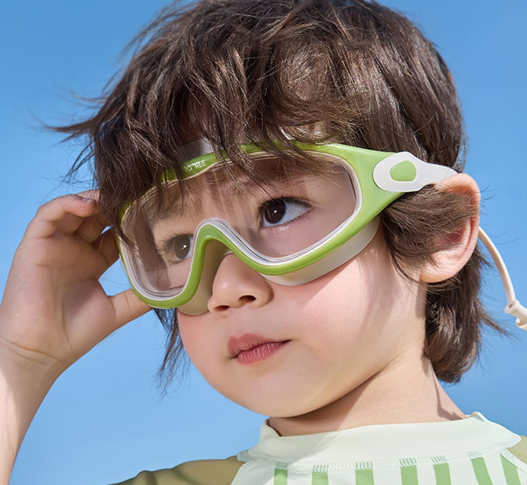 AquaDream Kids Swim Goggles | Lightweight & Comfortable Design