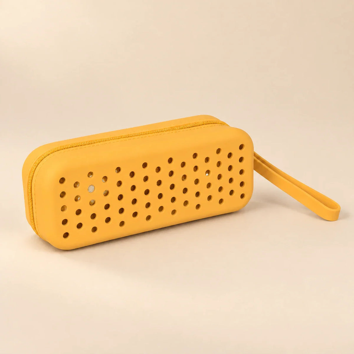 GentleWave Goggle Case, Yellow Honey Bee